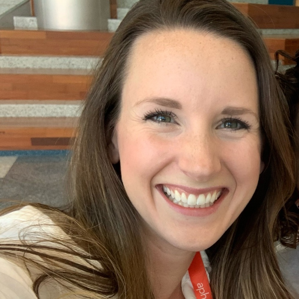 Meet your Posher, Ashley